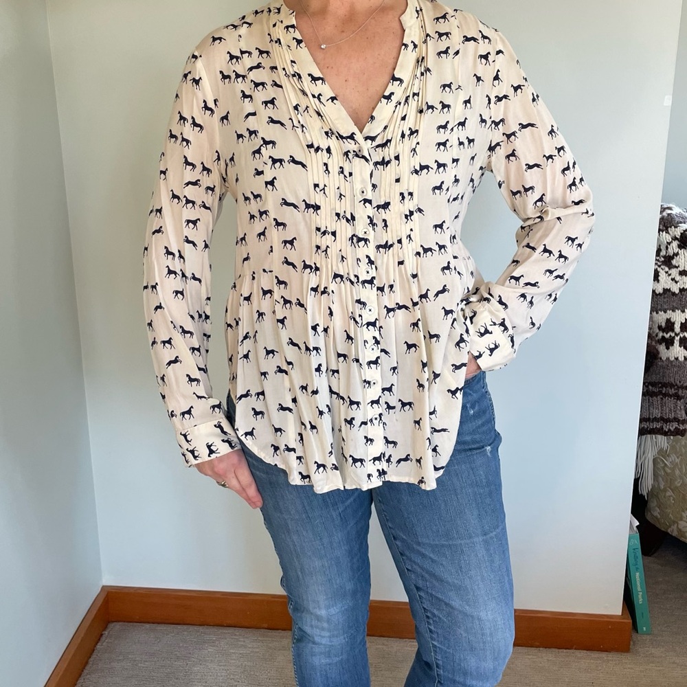 Maeve Cream and Navy Horse Pattern Long Sleeve Button- Up Blouse - Size 14 - Picture 2 of 5
